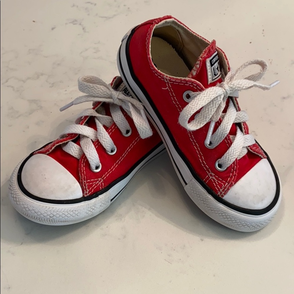 Red converse
